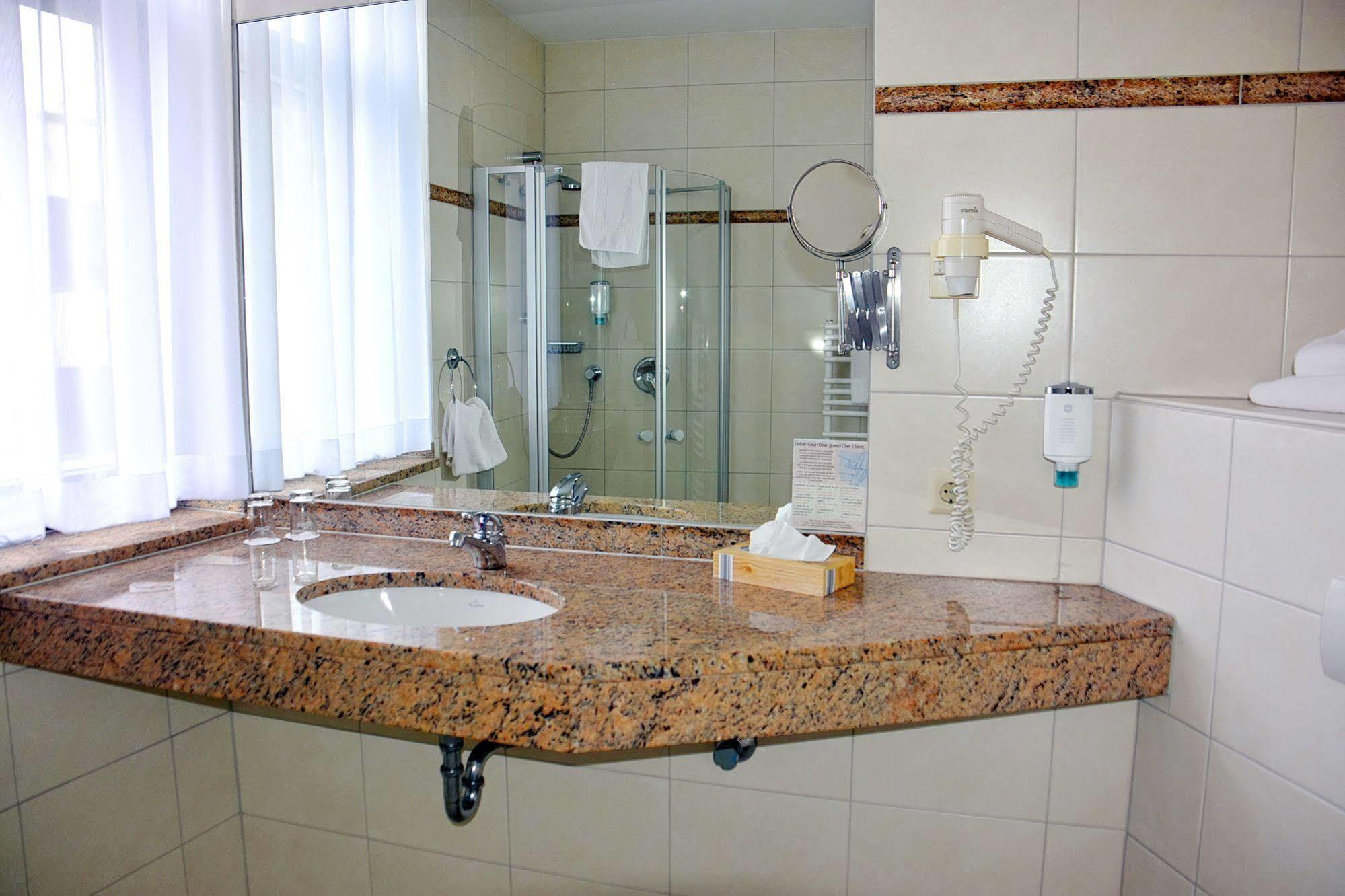Koncept Hotel Benedikt Зігбург Екстер'єр фото
