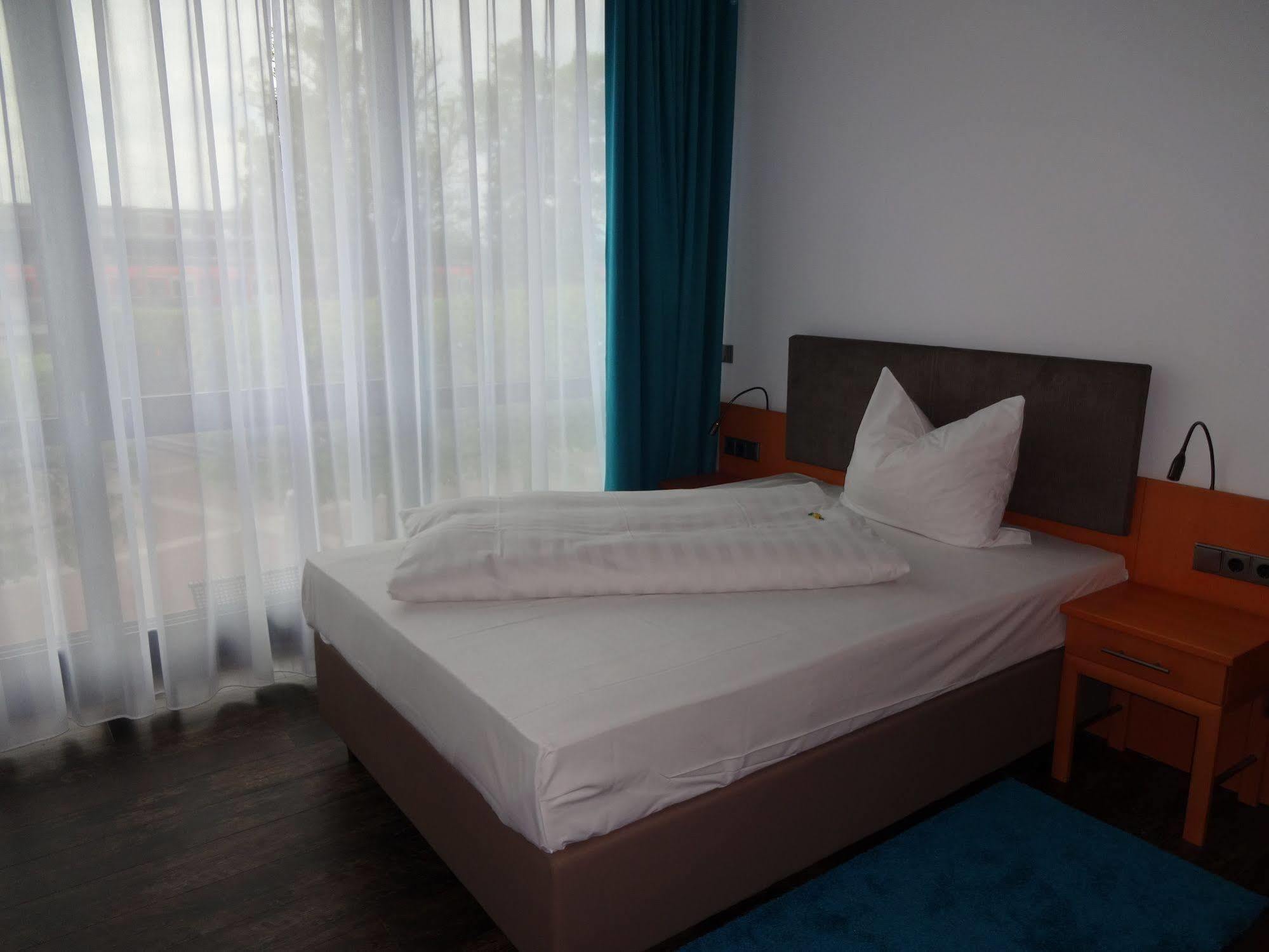 Koncept Hotel Benedikt Зігбург Екстер'єр фото